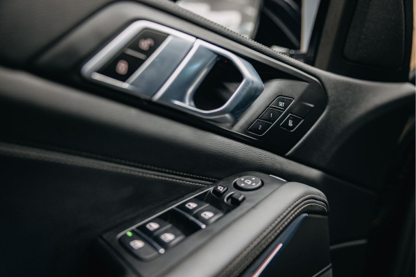 BMW X5 xDrive45e High Executive | Pano | Trekhaak | Luchtvering  | Stoelverwarming |