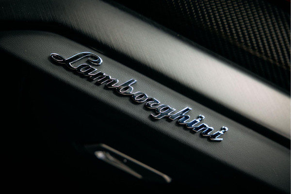 Lamborghini Urus 4.0 V8 S | Urus S | BTW | Akrapovic | Luchtvering | Geel stiksel pakket |