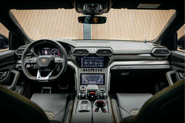 Lamborghini Urus 4.0 V8 S | Urus S | BTW | Akrapovic | Luchtvering | Geel stiksel pakket |