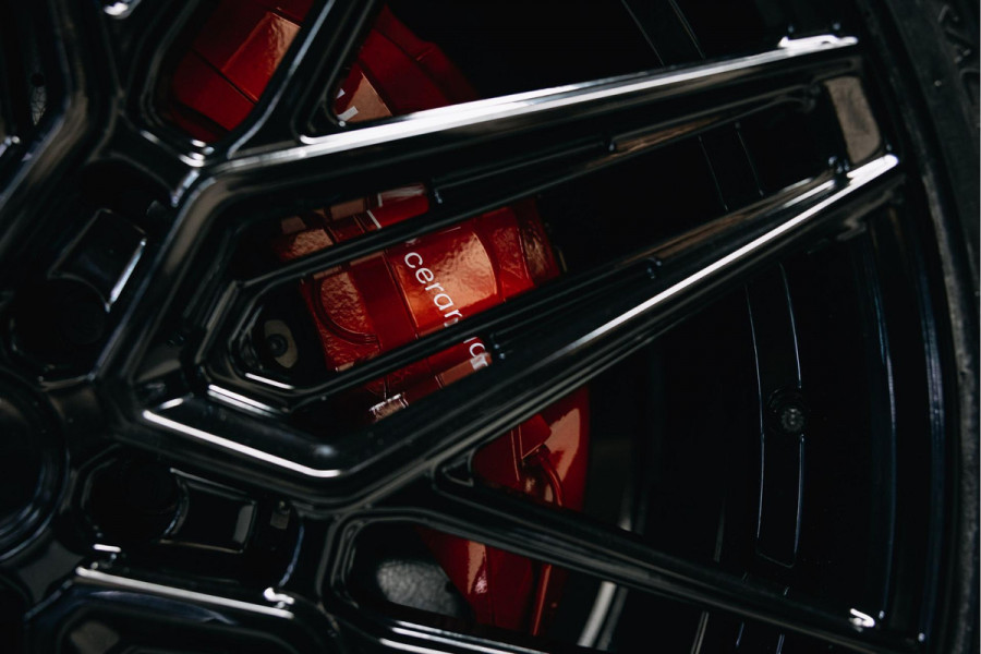 Audi RSQ8 Performance 4.0 TFSI RSQ8 quattro Performance Nieuwe Audi RSQ8 performance Urban Akarapovic Vossen 24 inch Full options Carbon, Nardo