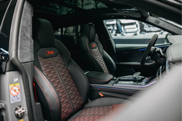 Audi RSQ8 Performance 4.0 TFSI RSQ8 quattro Performance Nieuwe Audi RSQ8 performance Urban Akarapovic Vossen 24 inch Full options Carbon, Nardo