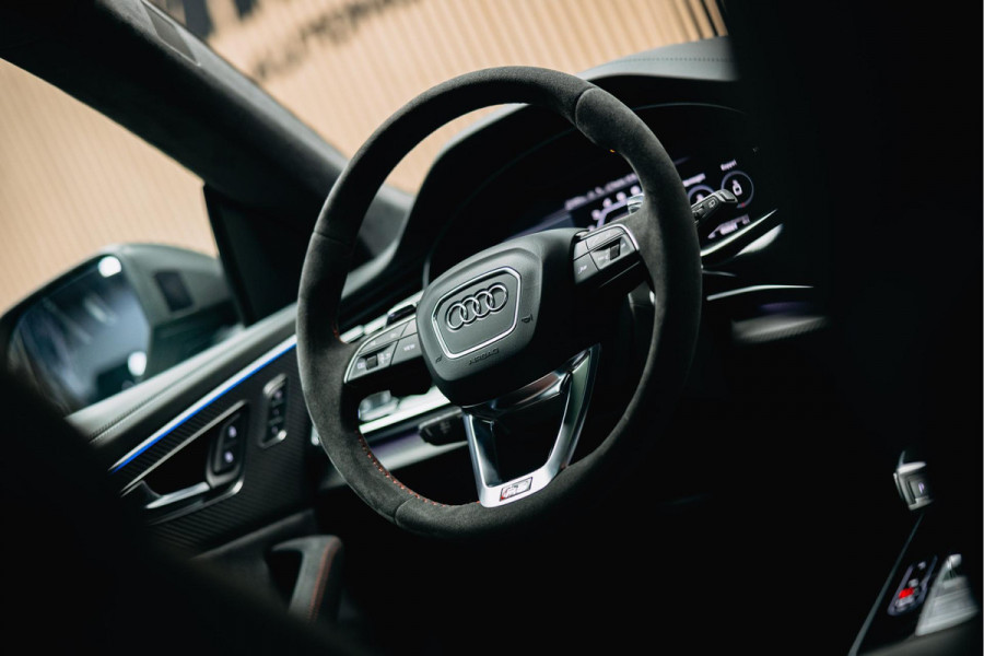 Audi RSQ8 Performance 4.0 TFSI RSQ8 quattro Performance Nieuwe Audi RSQ8 performance Urban Akarapovic Vossen 24 inch Full options Carbon, Nardo