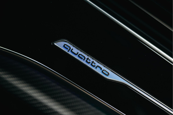 Audi RSQ8 Performance 4.0 TFSI RSQ8 quattro Performance Nieuwe Audi RSQ8 performance Urban Akarapovic Vossen 24 inch Full options Carbon, Nardo