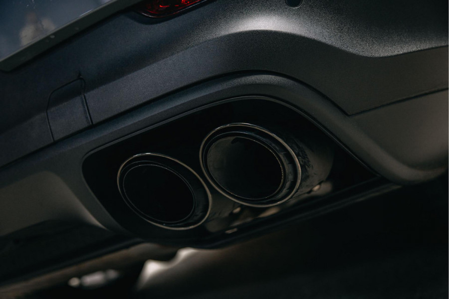 Porsche Cayenne Coupé 3.0 E-Hybrid | Sport Chrono | Trekhaak | Sportuitlaat | 360 camera |