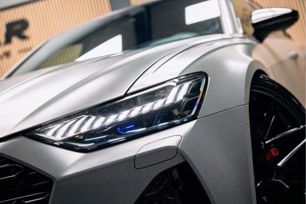 Audi RS6 Avant RS 6 TFSI quattro | Beton grijs matte | 23 inch Vossen HF7 | Keramisch | Pano |