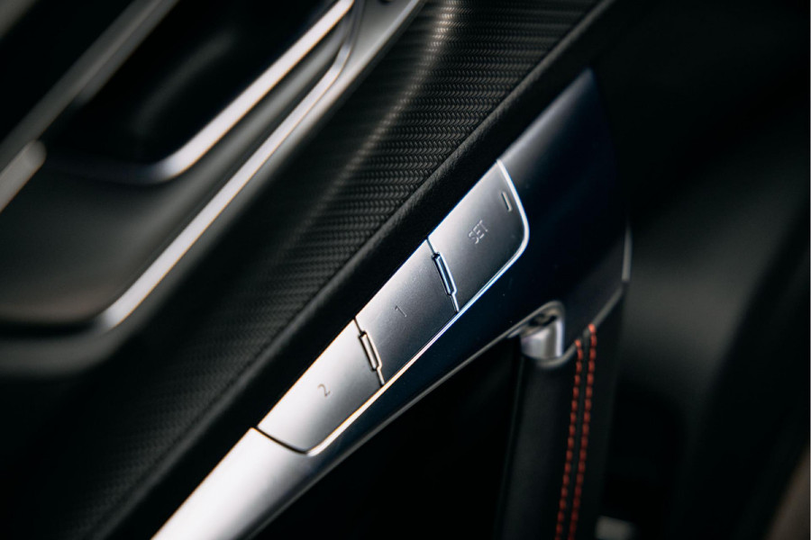 Audi RS6 Avant RS 6 TFSI quattro | Beton grijs matte | 23 inch Vossen HF7 | Keramisch | Pano |