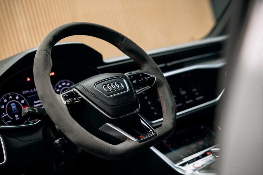 Audi RS6 Avant RS 6 TFSI quattro | Beton grijs matte | 23 inch Vossen HF7 | Keramisch | Pano |