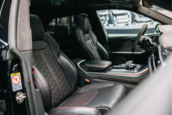 Audi RSQ8 4.0 TFSI quattro | B/ 3D | Carbon interieur en exterieur | Vossen | Rode Stiksels | Trekhaak |