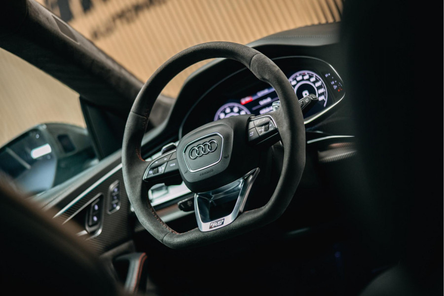 Audi RSQ8 4.0 TFSI quattro | B/ 3D | Carbon interieur en exterieur | Vossen | Rode Stiksels | Trekhaak |
