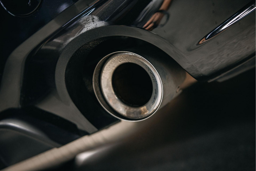 MINI Clubman 2.0 JCW ALL4 John Cooper Works | JCW | Rood dak | Sportstoelen | Stoelverwarming | Head-Up |