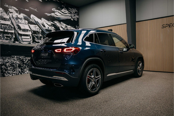 Mercedes-Benz GLA 180 d Business Solution AMG | AMG-Line | Pano | Stoelverwarming | Achteruitrijcamera |