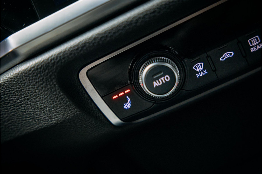 Audi RSQ3 TFSI | Carbon | Elek. stoelen | Camera | stoel verwarming |
