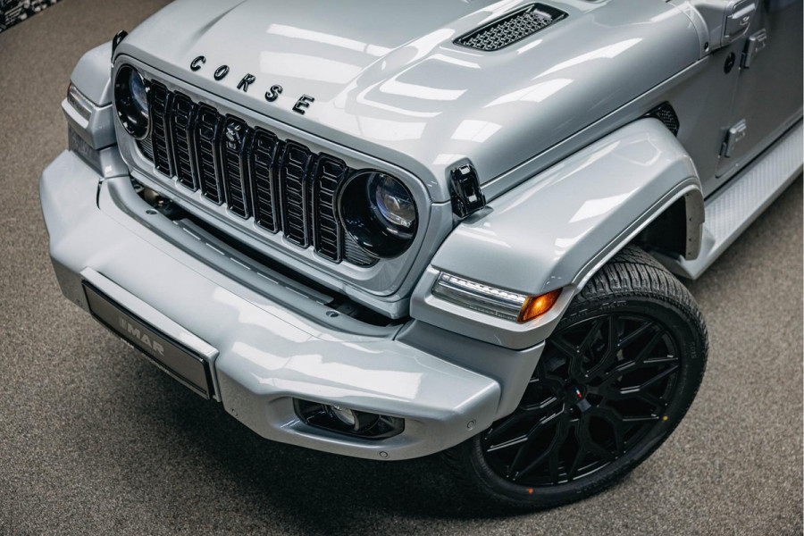 Jeep Wrangler Unlimited 4xe 380 Sahara | Corse Edition Custom Made | Hybride | Stuur- en Stoelverwarming | Achteruitrijcamera |