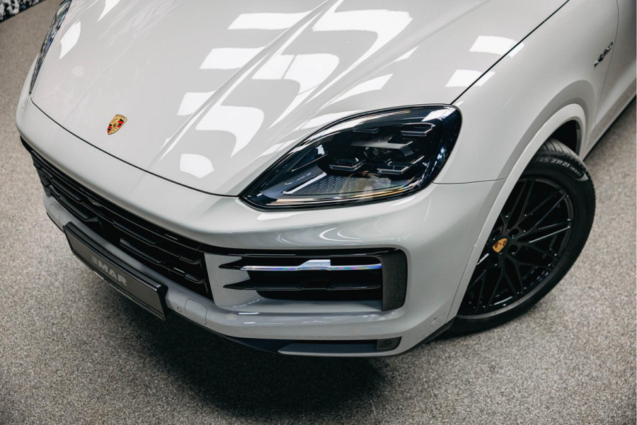 Porsche Cayenne Coupé 3.0 E-Hybrid | Head-up | Bose | Sport Chrono | Stuurverwarming | Stoelverwarming en verkoeling | Trekhaak | Kreide |