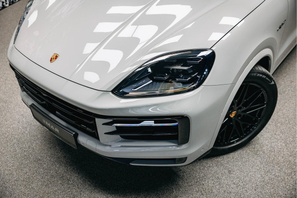 Porsche Cayenne Coupé 3.0 E-Hybrid | Head-up | Bose | Sport Chrono | Stuurverwarming | Stoelverwarming en verkoeling | Trekhaak | Kreide |