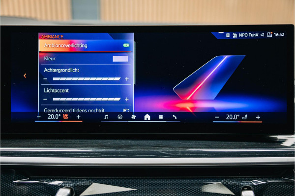 BMW X5 xDrive50e | Volledig M uitgevoerd| Head-up | Verwarmde en verkoelde bekerhouders | Pano |