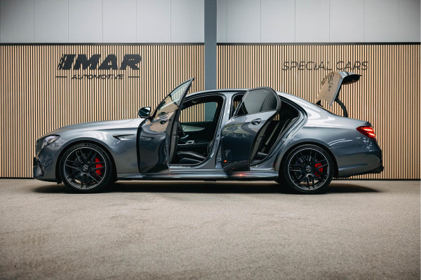Mercedes-Benz E-Klasse E63s AMG 63 S 4MATIC Premium Plus | Burmester 3D | Carbon interieur en exterieur| Dealer onderhouden | Sportuitlaat | 360 Camera | Head-Up |