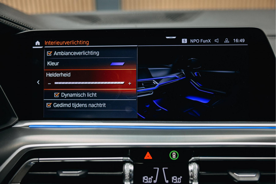 BMW X5 xDrive45e High Executive | M-sport | Luchtvering | Pano | Head-Up | Trekhaak | 360 camera |