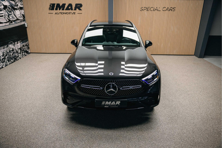 Mercedes-Benz GLC 300e 4MATIC AMG Line | Pano | Stoelverwarming | 360 camera | AMG Look |
