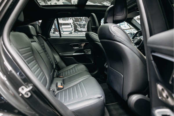 Mercedes-Benz GLC 300e 4MATIC AMG Line | Pano | Stoelverwarming | 360 camera | AMG Look |