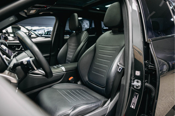 Mercedes-Benz GLC 300e 4MATIC AMG Line | Pano | Stoelverwarming | 360 camera | AMG Look |