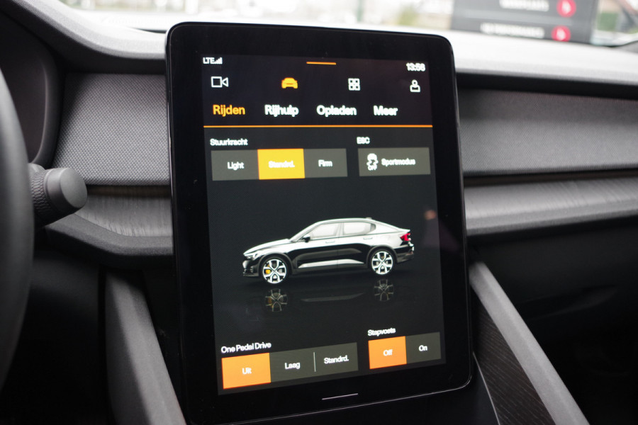 Polestar 2 Long Range Dual Motor 408 PK Launch Edition 78kWh Panoramadak, 89 % SOH Harman/Kardon, Carplay