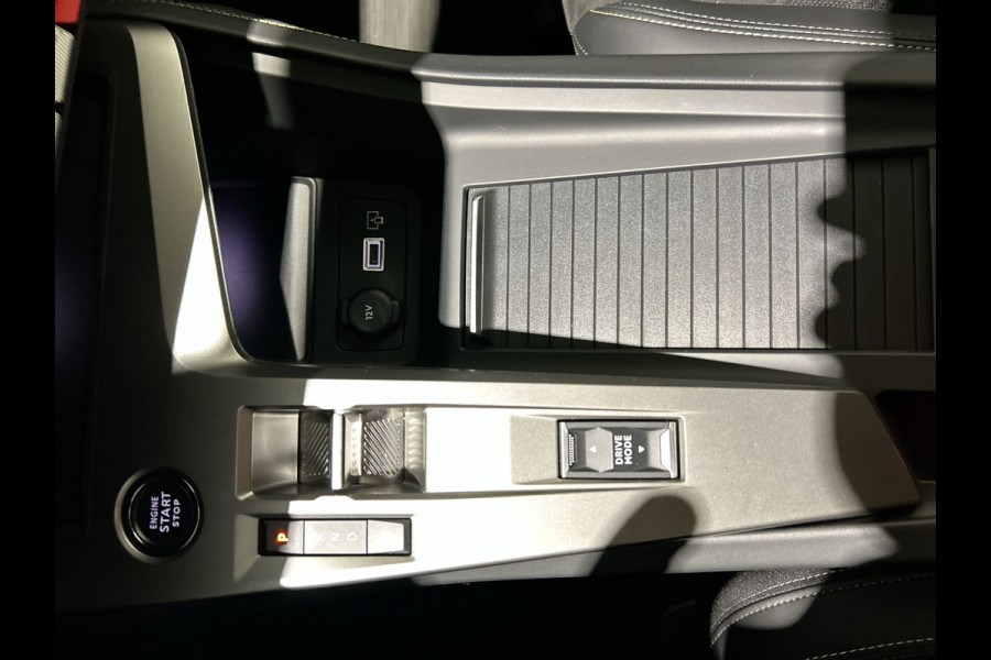 Peugeot e-308 SW GT 54 kWh 156pk Apple Carplay / Android Auto | Camera | alcantara-leer  | trekhaak | navigatie