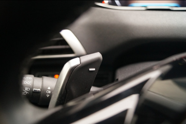 Peugeot 5008 1.2 PureTech 130pk Automaat Allure -7p-NAVI-ECC-PDC-