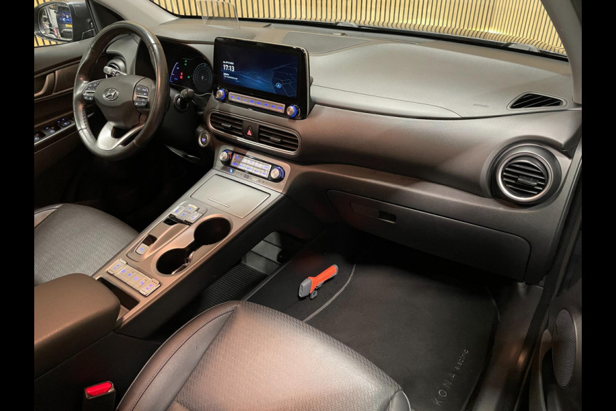 Hyundai Kona EV Premium 64 kWh|GROTE ACCU|100%SOH|FACELIFT|3-FASE|HUD|KRELL|LEDER|ACC|STUURVERW|STOELVERW+VENT.|CAMERA|CARPLAY|NL|