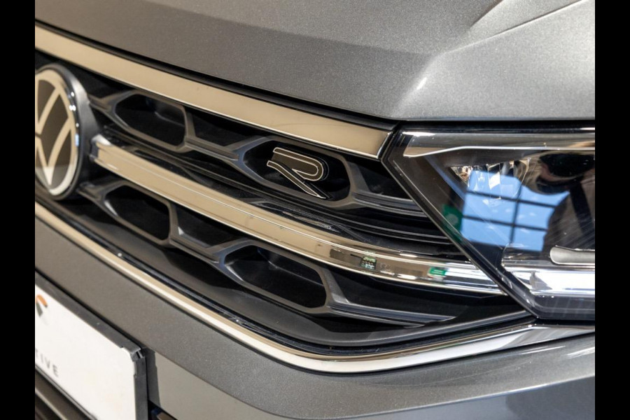 Volkswagen T-Roc 1.5 TSI R-Line Edition / 150pk / Stoel en stuur verwarming / Achteruitrij camera / Keyless /