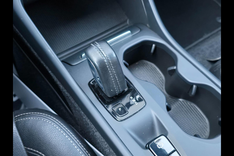 Volvo XC40 1.5 T5 Recharge Inscription Panoramadak/Camera/Carplay
