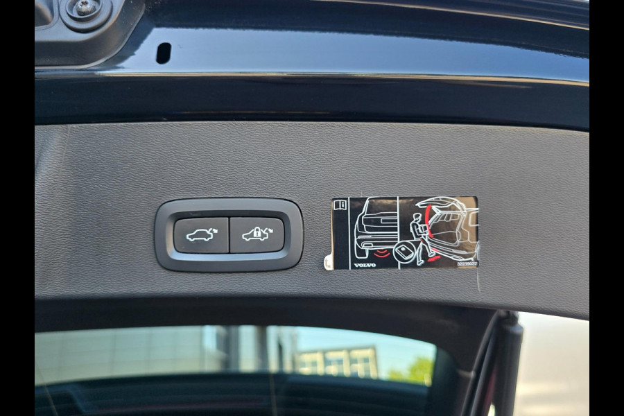 Volvo XC40 1.5 T5 Recharge Inscription Panoramadak/Camera/Carplay