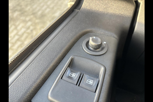 Renault Trafic 2.0 dCi 120 T30 L2H1*A/C*CRUISE*NAVI*HAAK*2XSCHUIF