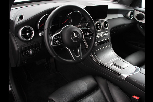 Mercedes-Benz GLC 300e 4MATIC PHEV Exclusive Navigatie Climate Control Leder(look) Camera Trekhaak Adaptive Cruise Control Dab