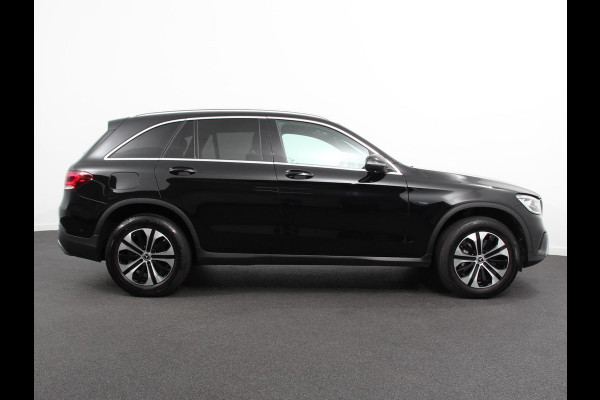 Mercedes-Benz GLC 300e 4MATIC PHEV Exclusive Navigatie Climate Control Leder(look) Camera Trekhaak Adaptive Cruise Control Dab