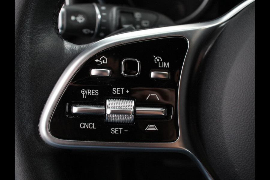 Mercedes-Benz GLC 300e 4MATIC PHEV Exclusive Navigatie Climate Control Leder(look) Camera Trekhaak Adaptive Cruise Control Dab