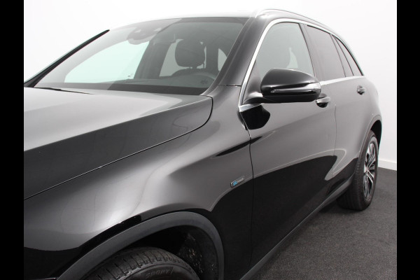 Mercedes-Benz GLC 300e 4MATIC PHEV Exclusive Navigatie Climate Control Leder(look) Camera Trekhaak Adaptive Cruise Control Dab