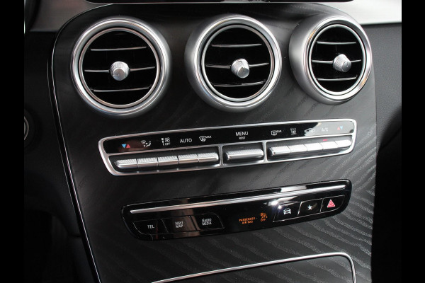 Mercedes-Benz GLC 300e 4MATIC PHEV Exclusive Navigatie Climate Control Leder(look) Camera Trekhaak Adaptive Cruise Control Dab