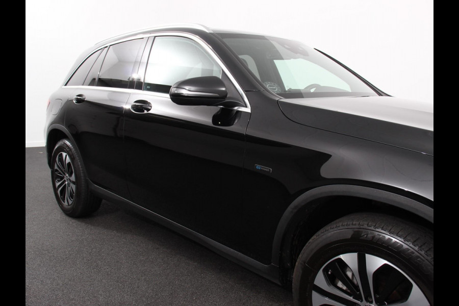 Mercedes-Benz GLC 300e 4MATIC PHEV Exclusive Navigatie Climate Control Leder(look) Camera Trekhaak Adaptive Cruise Control Dab