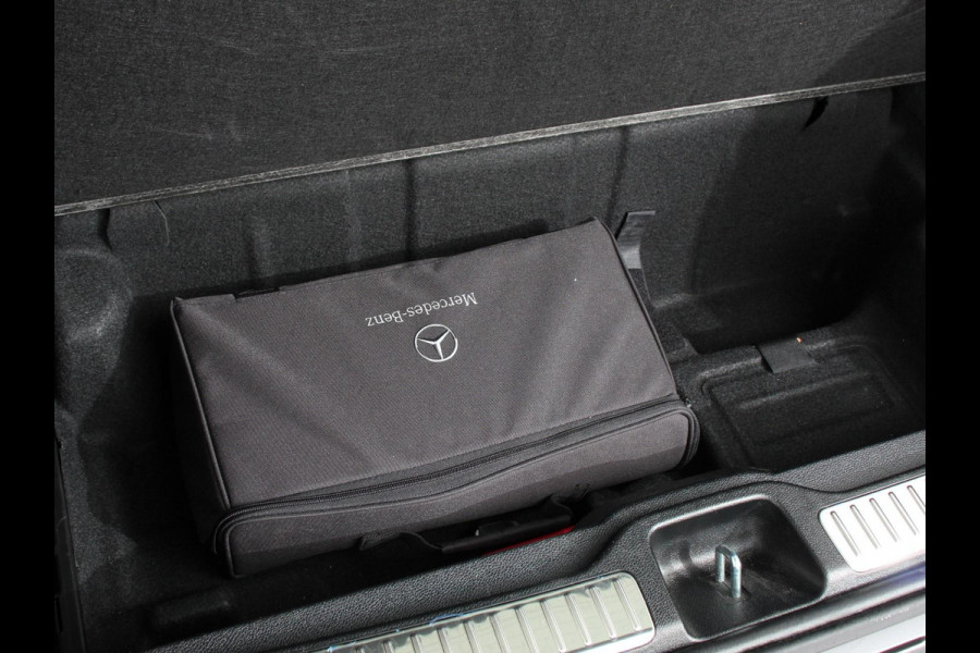 Mercedes-Benz GLC 300e 4MATIC PHEV Exclusive Navigatie Climate Control Leder(look) Camera Trekhaak Adaptive Cruise Control Dab