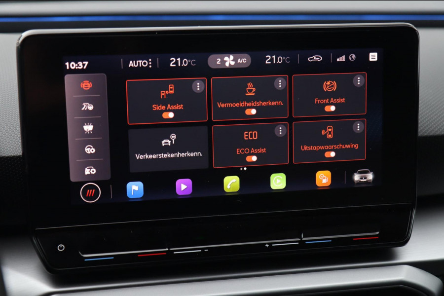 Seat Leon 1.5 eTSI FR / PANODAK / KEYLESS / LED / CAMERA / CARPLAY