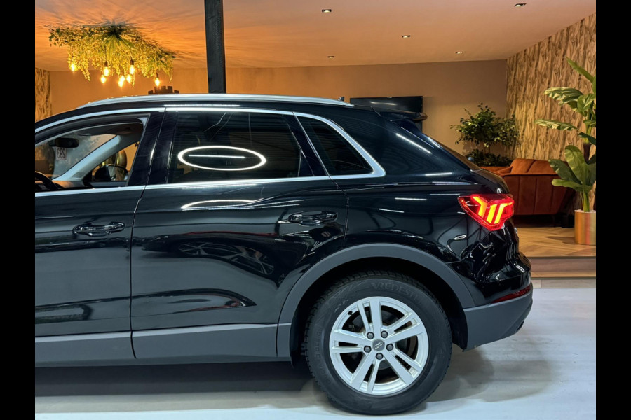 Audi Q3 35 TFSI S edition Garantie Trekhaak Leder Camera StoelVW Elek Achterklep Cruise Navi Clima Led Rijklaar