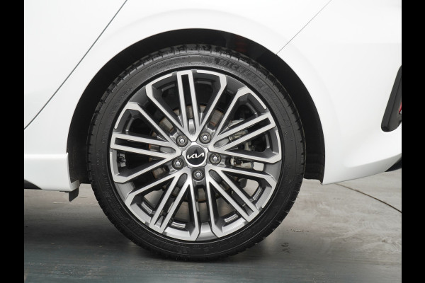 Kia Ceed 1.5 T-GDi GT-PlusLine - Automaat - Rijdende Demo Automaat - Stoel/Stuurverwarming - Adaptief Cruise Control - Navigatie - Climate Control - Fabrieksgarantie Tot 2032