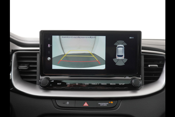 Kia Ceed 1.5 T-GDi GT-PlusLine - Automaat - Rijdende Demo Automaat - Stoel/Stuurverwarming - Adaptief Cruise Control - Navigatie - Climate Control - Fabrieksgarantie Tot 2032