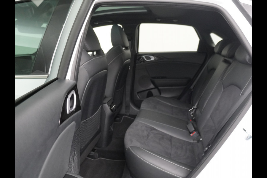 Kia Ceed 1.5 T-GDi GT-PlusLine - Automaat - Rijdende Demo Automaat - Stoel/Stuurverwarming - Adaptief Cruise Control - Navigatie - Climate Control - Fabrieksgarantie Tot 2032