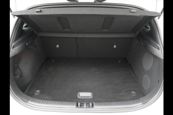 Kia Ceed 1.5 T-GDi GT-PlusLine - Automaat - Rijdende Demo Automaat - Stoel/Stuurverwarming - Adaptief Cruise Control - Navigatie - Climate Control - Fabrieksgarantie Tot 2032