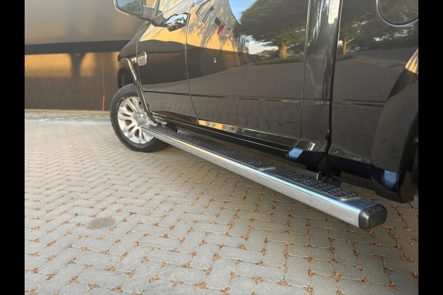 Dodge Ram 1500 5.7 V8 4x4 Crew Cab Longhorn - Luchtvering - Bomvol