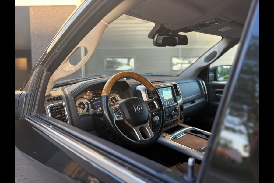 Dodge Ram 1500 5.7 V8 4x4 Crew Cab Longhorn - Luchtvering - Bomvol