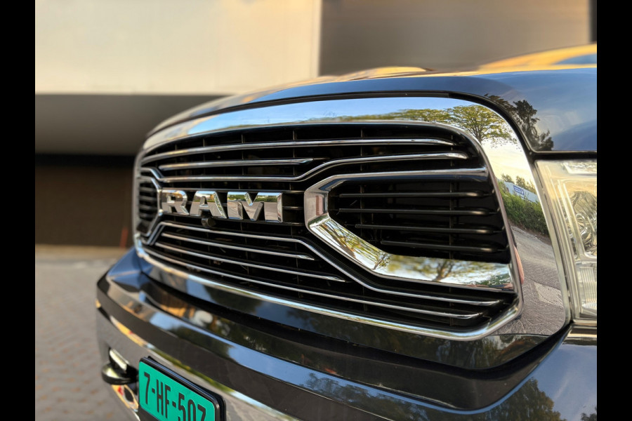 Dodge Ram 1500 5.7 V8 4x4 Crew Cab Longhorn - Luchtvering - Bomvol