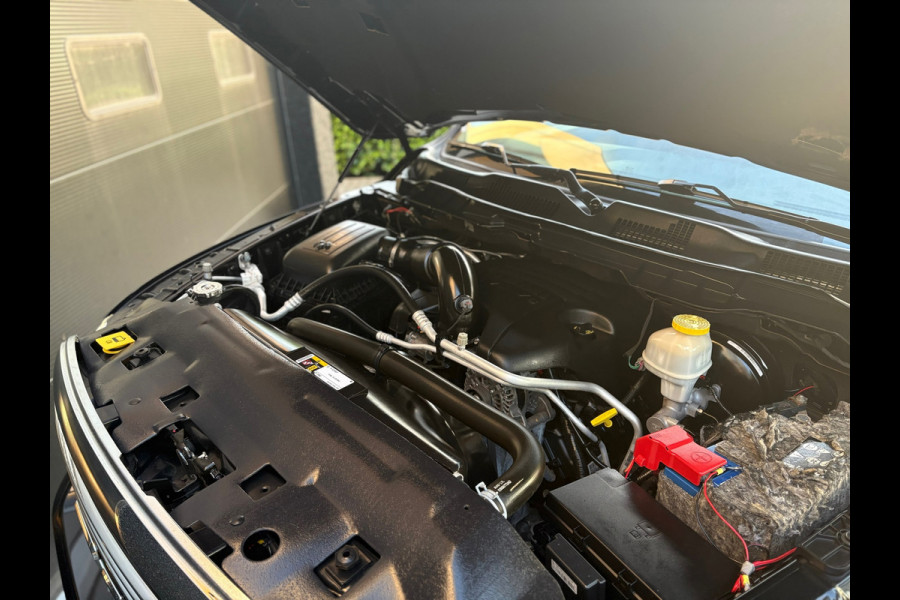 Dodge Ram 1500 5.7 V8 4x4 Crew Cab Longhorn - Luchtvering - Bomvol